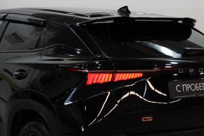 Omoda C5 I с пробегом 2023 года, цена 1 750 000 рублей, 37478 км, внедорожник, Автокод Объявления