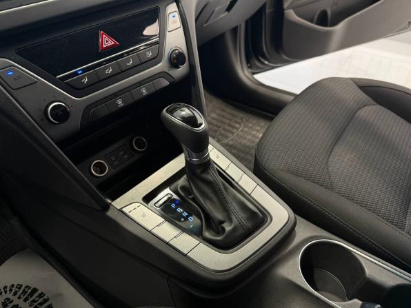 Hyundai Elantra VI (AD) с пробегом 2016 года, цена 1 240 000 рублей, 104000 км, седан, Автокод Объявления