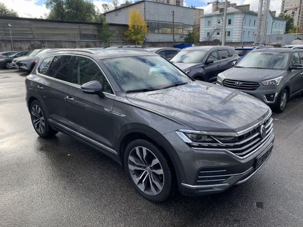 Volkswagen Touareg III с пробегом 2019 года, цена 4 099 000 рублей, 176023 км, внедорожник, Автокод Объявления