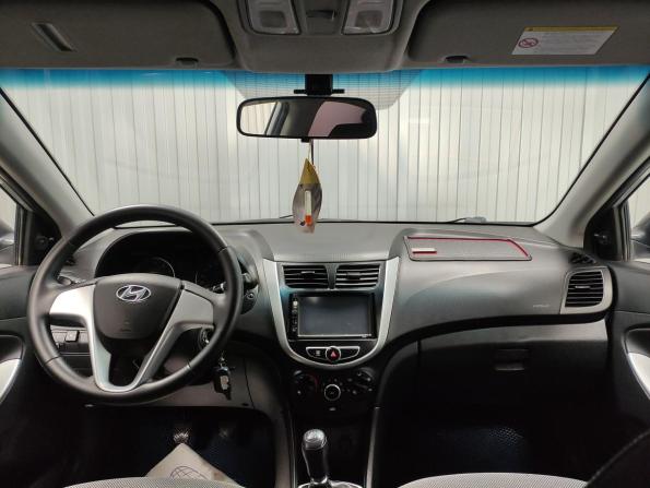 Hyundai Solaris I с пробегом 2013 года, цена 640 000 рублей, 151000 км, седан, Автокод Объявления