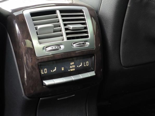 Mercedes-Benz S-Класс V (W221) Рестайлинг с пробегом 2012 года, цена 1 459 000 рублей, 233415 км, седан, Автокод Объявления