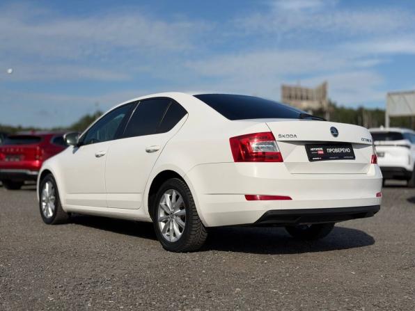 Skoda Octavia III (A7) с пробегом 2013 года, цена 795 000 рублей, 314000 км, лифтбек, Автокод Объявления