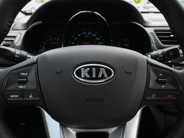 Kia Rio III с пробегом 2012 года, цена 860 000 рублей, 200896 км, хэтчбек, Автокод Объявления