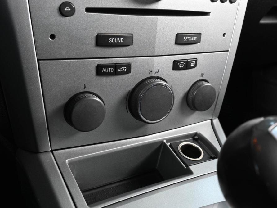 Opel Astra H Рестайлинг Ростов-на-Дону  - изображение 15