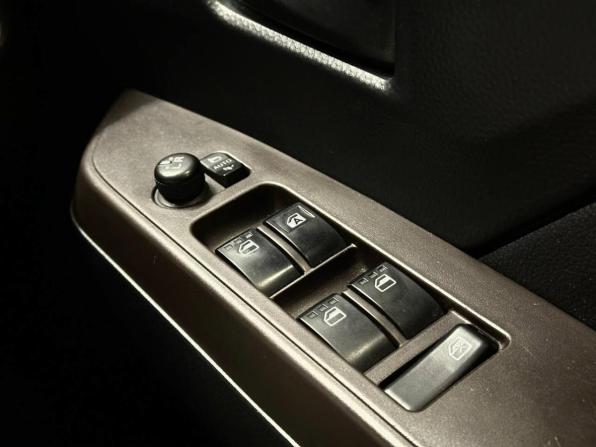 Toyota Tank I с пробегом 2019 года, цена 1 095 000 рублей, 52000 км, минивэн, Автокод Объявления
