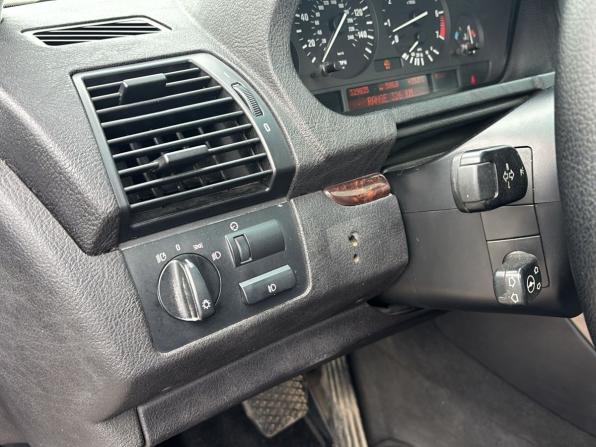 BMW X5 I (E53) Рестайлинг с пробегом 2003 года, цена 620 000 рублей, 329835 км, внедорожник, Автокод Объявления