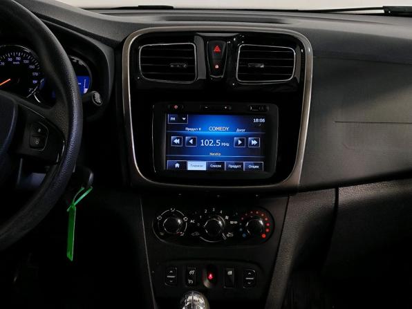 Renault Logan II с пробегом 2015 года, цена 649 000 рублей, 151504 км, седан, Автокод Объявления