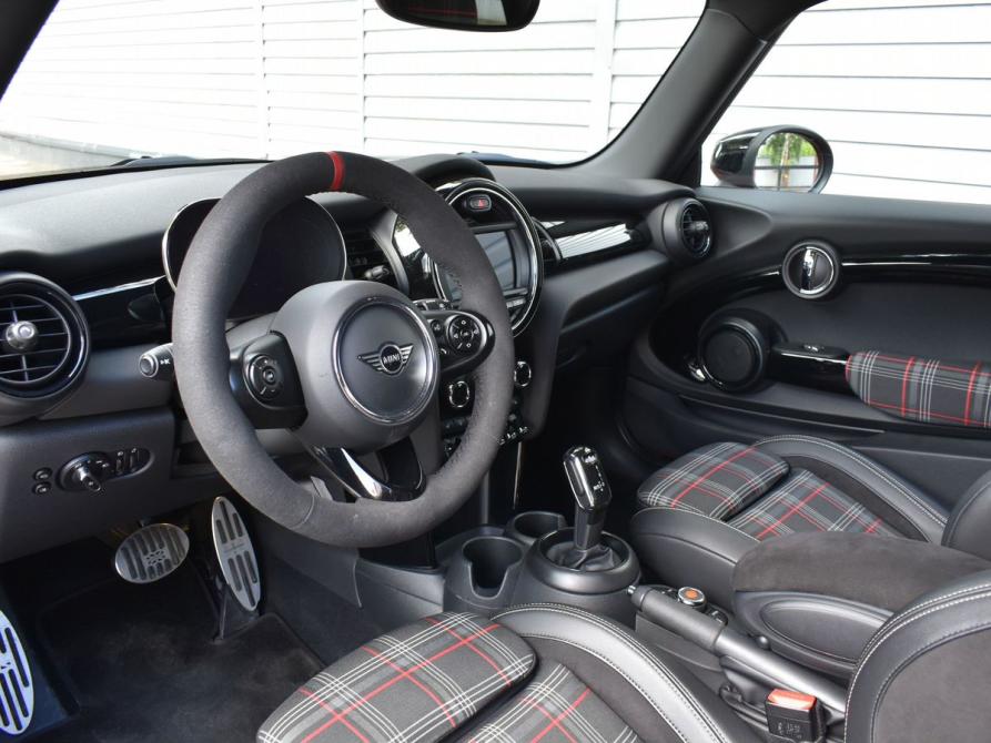 Mini Hatch III (F55/F56) Рестайлинг Москва  - изображение 16