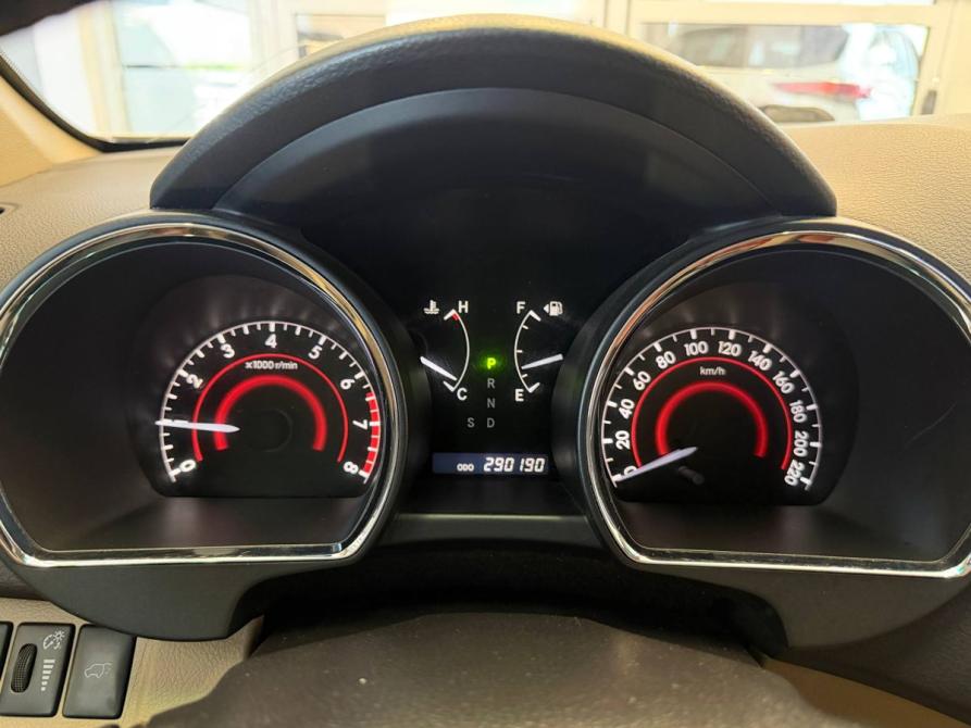 Toyota Highlander II (XU40) Рестайлинг Челябинск  - изображение 9