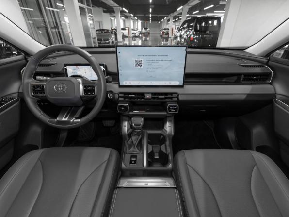 Toyota RAV4 VI (XA60) с пробегом 2026 года, цена 4 300 000 рублей, 28 км, внедорожник, Автокод Объявления