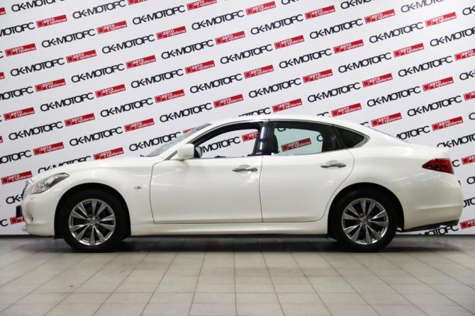 Infiniti M IV с пробегом 2013 года, цена 1 895 950 рублей, 92896 км, седан, Автокод Объявления