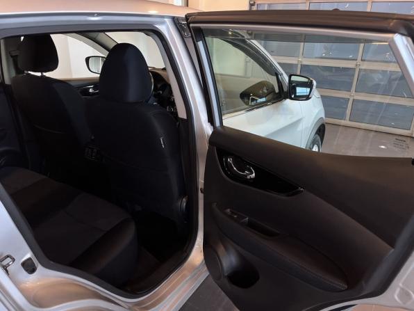 Nissan Qashqai II с пробегом 2018 года, цена 1 924 000 рублей, 124460 км, внедорожник, Автокод Объявления