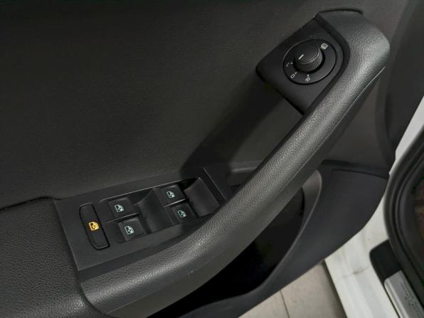 Skoda Octavia III (A7) Рестайлинг с пробегом 2019 года, цена 1 390 000 рублей, 204016 км, лифтбек, Автокод Объявления