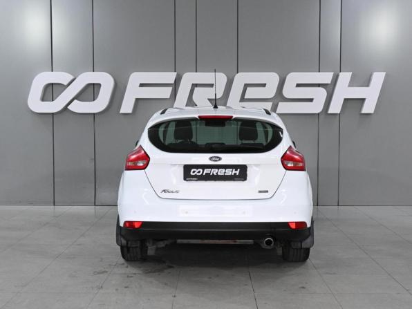 Ford Focus III Рестайлинг с пробегом 2016 года, цена 999 000 рублей, 198867 км, хэтчбек, Автокод Объявления