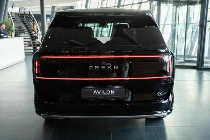Новый Zeekr 9X 2025 года, цена 15 315 040 рублей, внедорожник, Автокод Объявления