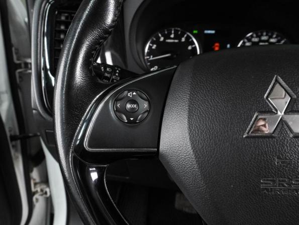 Mitsubishi Outlander III Рестайлинг 2 с пробегом 2016 года, цена 1 789 000 рублей, 129829 км, внедорожник, Автокод Объявления