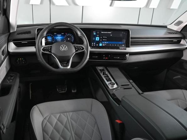 Volkswagen Tavendor I с пробегом 2024 года, цена 4 590 000 рублей, 16684 км, внедорожник, Автокод Объявления