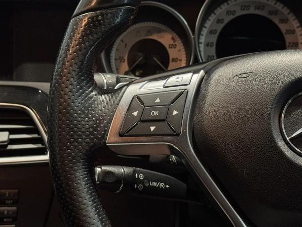 Mercedes-Benz C-Класс III (W204) Рестайлинг с пробегом 2012 года, цена 1 325 000 рублей, 118000 км, седан, Автокод Объявления