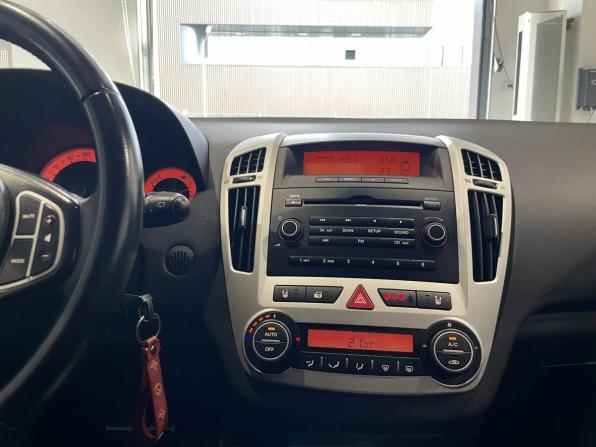 Kia Ceed I с пробегом 2009 года, цена 850 000 рублей, 103725 км, хэтчбек, Автокод Объявления