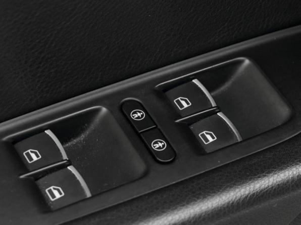 Volkswagen Touareg II с пробегом 2012 года, цена 2 490 000 рублей, 222473 км, внедорожник, Автокод Объявления