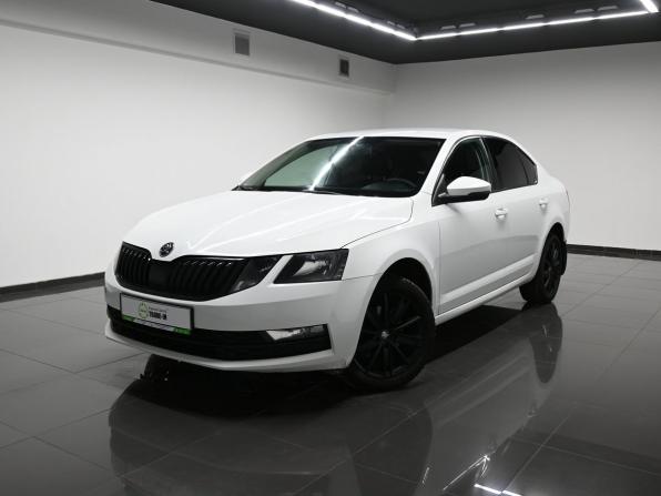 Skoda Octavia III (A7) Рестайлинг с пробегом 2018 года, цена 895 000 рублей, 320419 км, лифтбек, Автокод Объявления