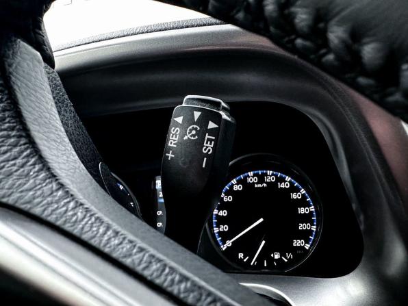 Toyota RAV4 IV (XA40) Рестайлинг с пробегом 2016 года, цена 2 500 000 рублей, 79800 км, внедорожник, Автокод Объявления