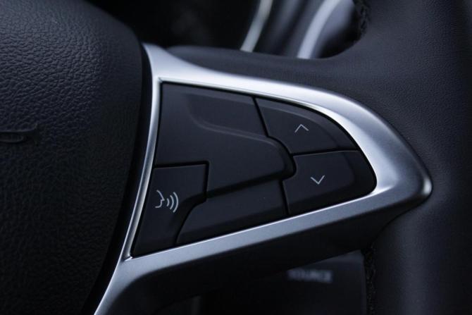 Renault Kaptur I Рестайлинг с пробегом 2021 года, цена 1 850 000 рублей, 41738 км, внедорожник, Автокод Объявления