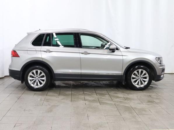 Volkswagen Tiguan II с пробегом 2017 года, цена 2 077 000 рублей, 123331 км, внедорожник, Автокод Объявления