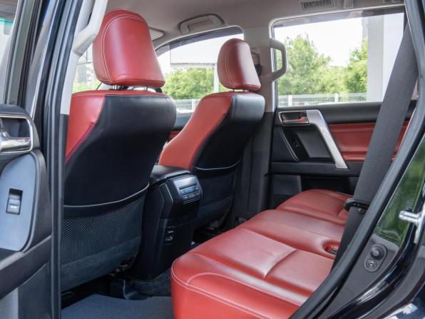 Toyota Land Cruiser Prado 150 Series Рестайлинг 2 с пробегом 2018 года, цена 4 800 000 рублей, 91576 км, внедорожник, Автокод Объявления