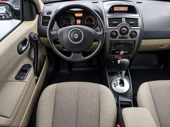 Renault Megane II Рестайлинг с пробегом 2006 года, цена 549 900 рублей, 97000 км, седан, Автокод Объявления