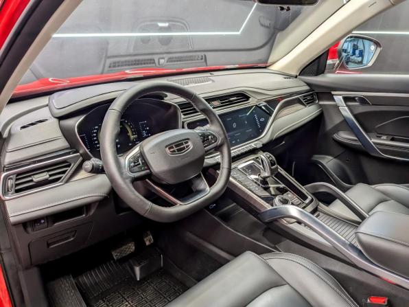Geely Atlas Pro с пробегом 2021 года, цена 1 880 000 рублей, 57590 км, внедорожник, Автокод Объявления