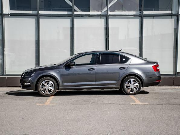 Skoda Octavia III (A7) Рестайлинг с пробегом 2019 года, цена 1 670 000 рублей, 144760 км, лифтбек, Автокод Объявления