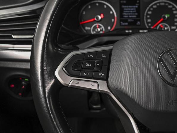 Volkswagen Polo V Рестайлинг с пробегом 2020 года, цена 1 290 000 рублей, 236949 км, седан, Автокод Объявления