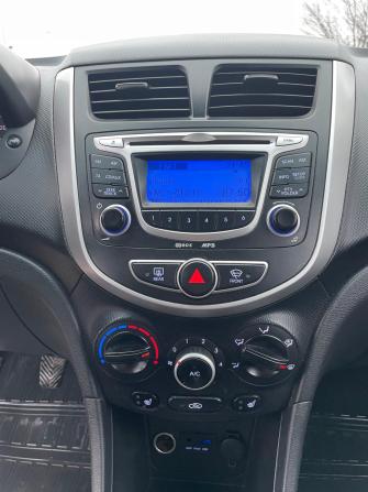 Hyundai Solaris I с пробегом 2011 года, цена 680 000 рублей, 184509 км, седан, Автокод Объявления
