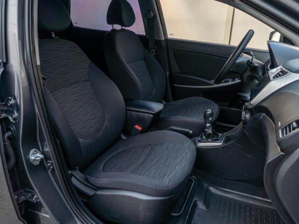 Hyundai Solaris I Рестайлинг с пробегом 2015 года, цена 899 000 рублей, 157659 км, хэтчбек, Автокод Объявления
