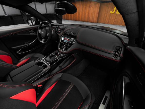 Aston Martin DBX I с пробегом 2023 года, цена 27 990 000 рублей, 9470 км, внедорожник, Автокод Объявления
