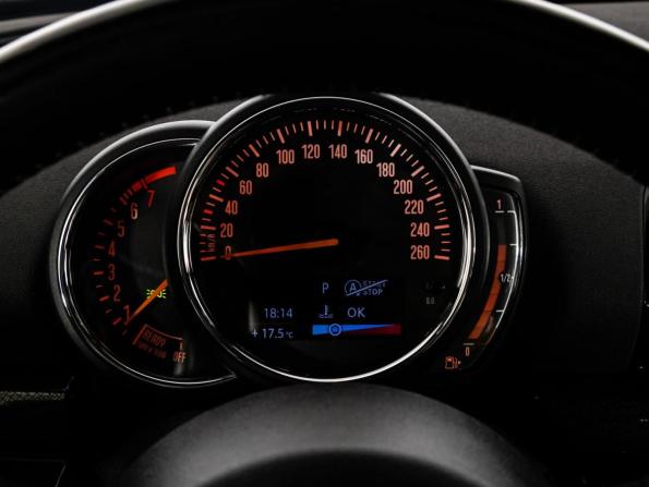 Mini Clubman II Рестайлинг с пробегом 2019 года, цена 2 799 000 рублей, 130415 км, универсал, Автокод Объявления