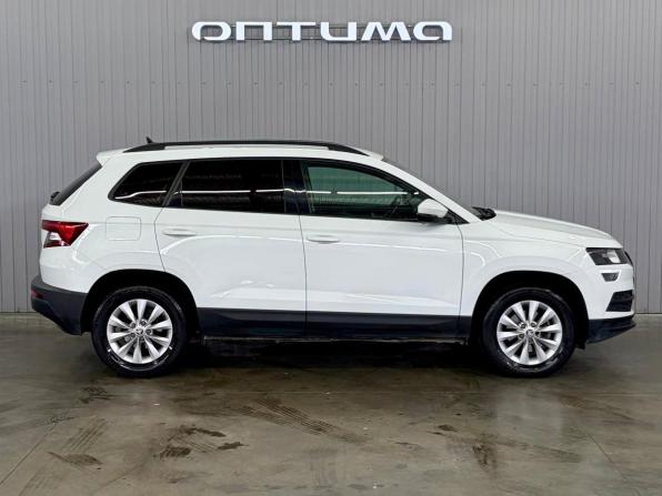 Skoda Karoq I с пробегом 2020 года, цена 2 397 000 рублей, 70377 км, внедорожник, Автокод Объявления