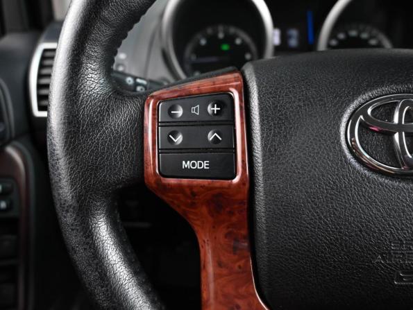 Toyota Land Cruiser Prado 150 Series с пробегом 2013 года, цена 3 150 000 рублей, 173405 км, внедорожник, Автокод Объявления