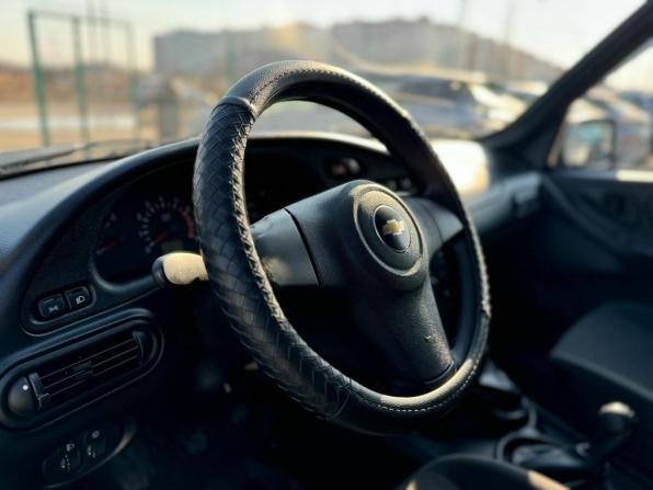 Chevrolet Niva I Рестайлинг с пробегом 2015 года, цена 730 000 рублей, 31900 км, внедорожник, Автокод Объявления