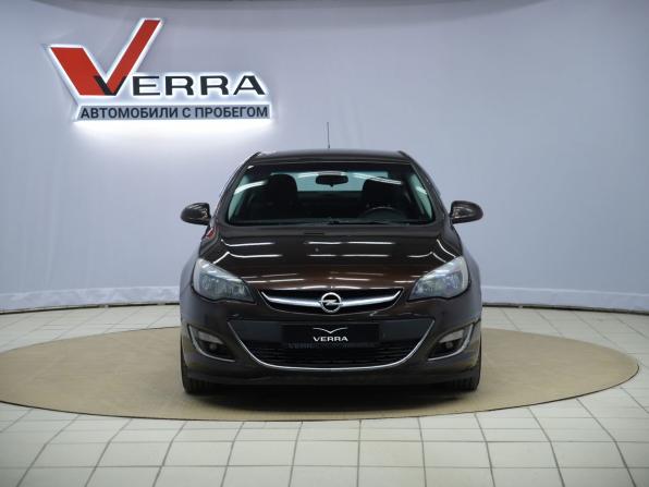 Opel Astra J Рестайлинг с пробегом 2013 года, цена 650 000 рублей, 236954 км, седан, Автокод Объявления