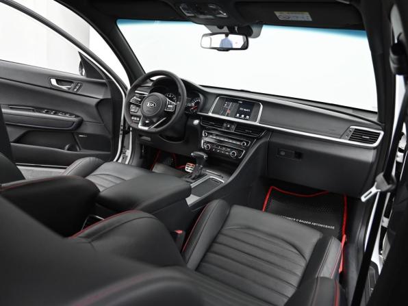 Kia Optima IV Рестайлинг с пробегом 2019 года, цена 1 899 000 рублей, 118000 км, седан, Автокод Объявления