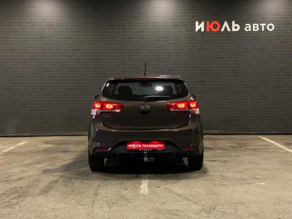 Kia Rio III Рестайлинг с пробегом 2017 года, цена 1 130 000 рублей, 103540 км, хэтчбек, Автокод Объявления