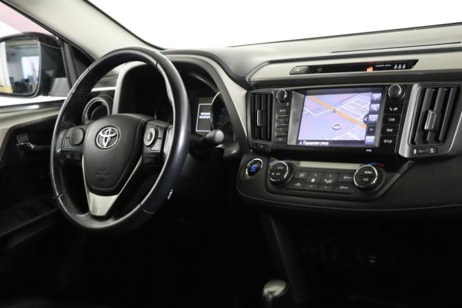 Toyota RAV4 IV (XA40) Рестайлинг с пробегом 2017 года, цена 2 569 990 рублей, 104302 км, внедорожник, Автокод Объявления