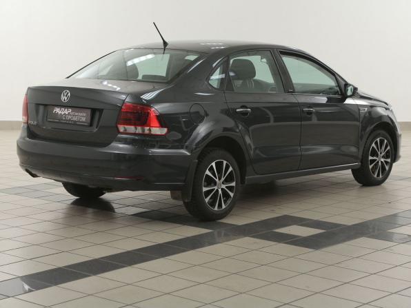 Volkswagen Polo V Рестайлинг с пробегом 2016 года, цена 1 029 000 рублей, 70300 км, седан, Автокод Объявления