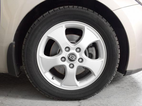 Kia Ceed II с пробегом 2012 года, цена 989 999 рублей, 243439 км, хэтчбек, Автокод Объявления