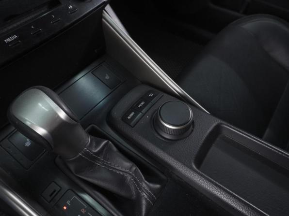 Lexus IS III с пробегом 2013 года, цена 2 399 000 рублей, 115900 км, седан, Автокод Объявления