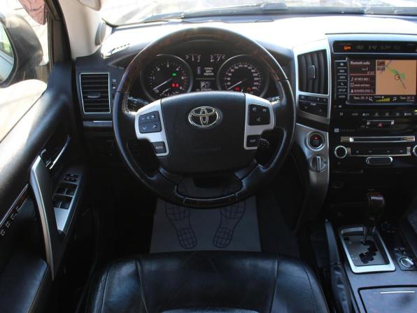 Toyota Land Cruiser 200 Series Рестайлинг 1 с пробегом 2012 года, цена 3 402 000 рублей, 209440 км, внедорожник, Автокод Объявления