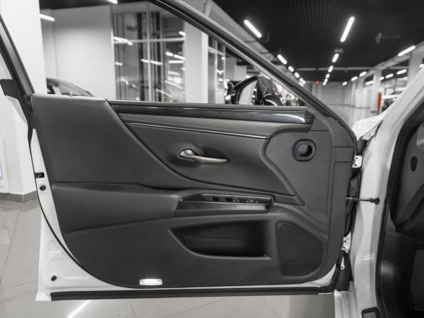 Lexus ES VII с пробегом 2020 года, цена 3 590 000 рублей, 174846 км, седан, Автокод Объявления