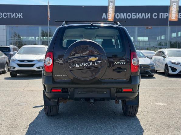Chevrolet Niva I Рестайлинг с пробегом 2017 года, цена 639 000 рублей, 63000 км, внедорожник, Автокод Объявления